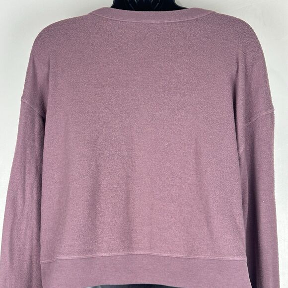 Alo Yoga Women's S/M Alolux Soho Crop Henley Top Sweatshirt Pullover Woodrose - Picture 9 of 9